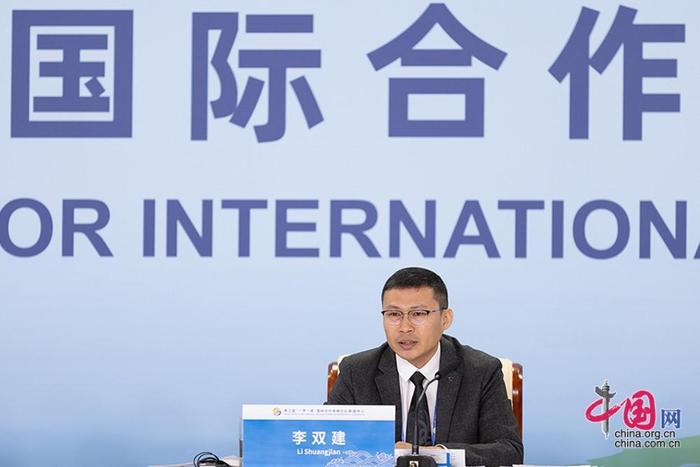 新澳門內(nèi)部資料濠江論壇,會(huì)計(jì)發(fā)現(xiàn)領(lǐng)導(dǎo)語氣不對(duì)勁保住296萬